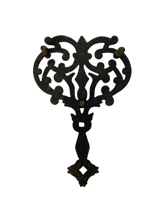 Vintage Cast Iron Kitchen Trivet Black Key Shaped Farmhouse Wall Decor Hot Pad - Picture 3 of 6
